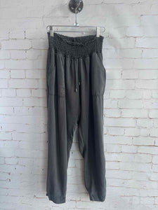 Ripe Olive Size MED CS Casual Pants