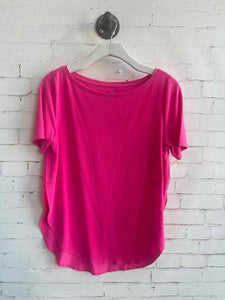 Gap Magenta Size SM CS Tees