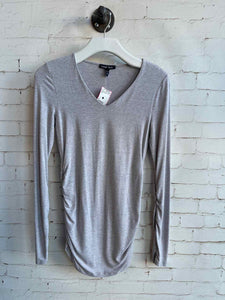 Isabella Oliver Grey Size 1 CS Tops and Blouses