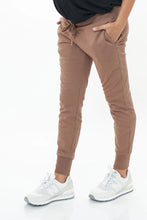Bae the Label Homeward Slim Jogger Cocoa