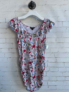 Stork & Babe Floral Size XS CS Tops and Blouses