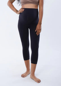 Ingrid & Isabel Black Belly Leggings Capri